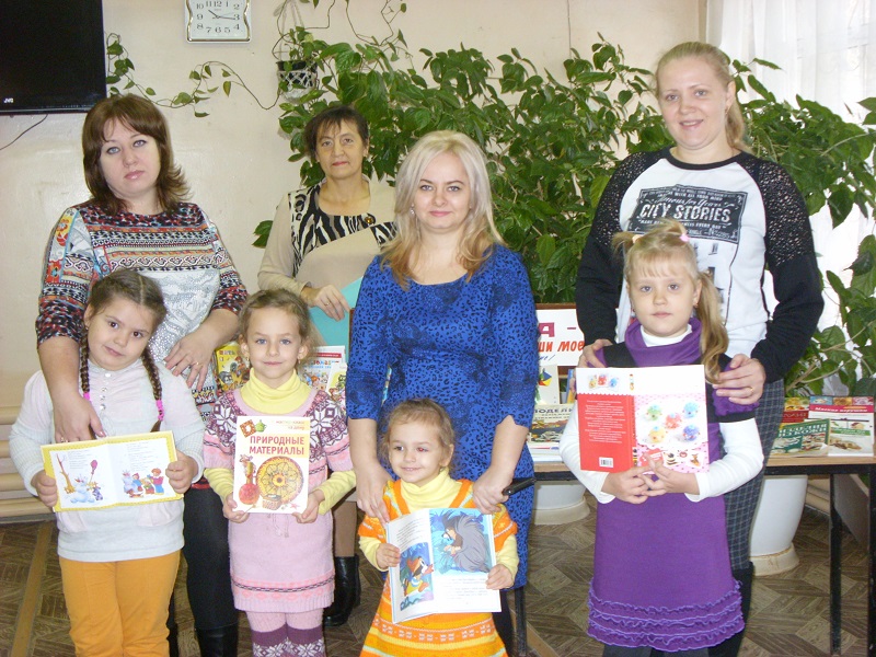 Бенефис читающих семей в библиотеке