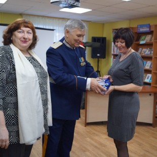Астраханские казаки приняли участие в акции  «Подари новую книгу библиотеке»