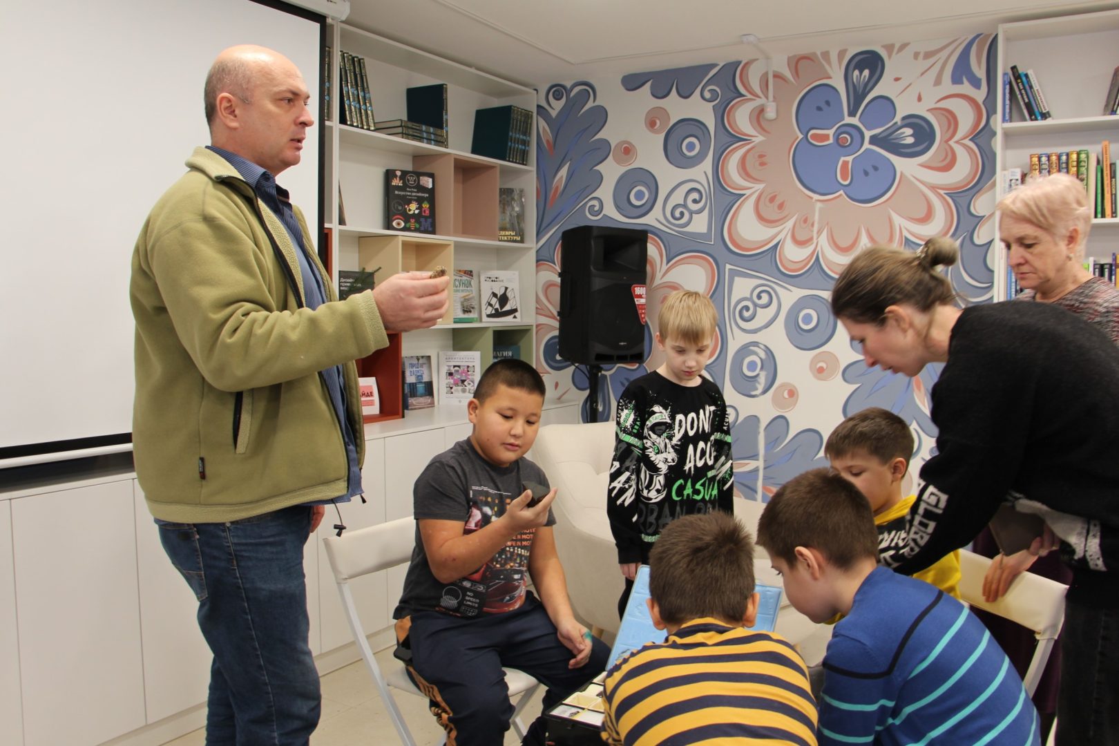 В модельной библиотеке прошла «космическая» встреча