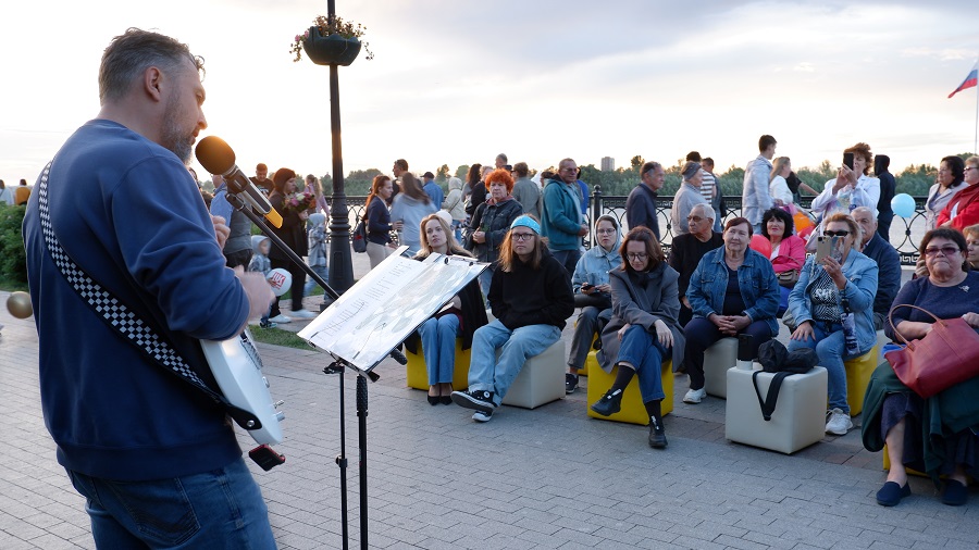 Астраханские поэты поздравили город с днём рождения