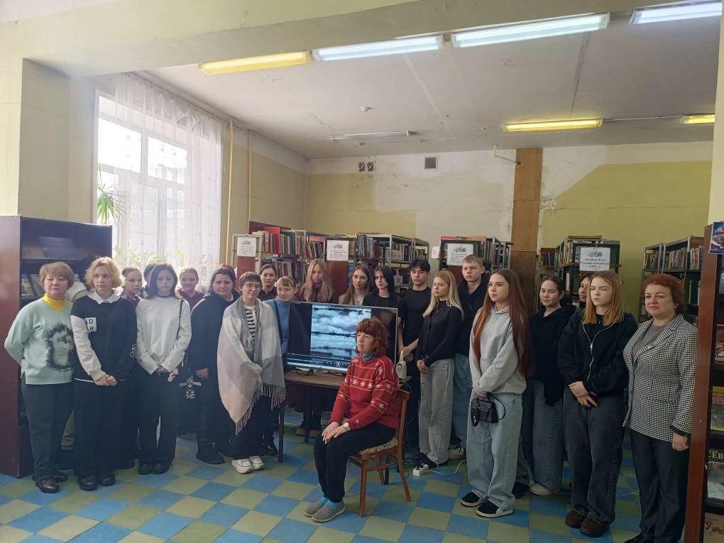 Читатели зажгли памятные свечи