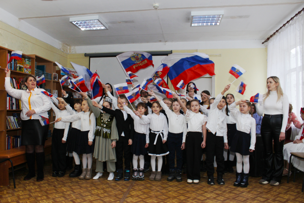 Астраханские читатели признались в любви к Родине через музыку